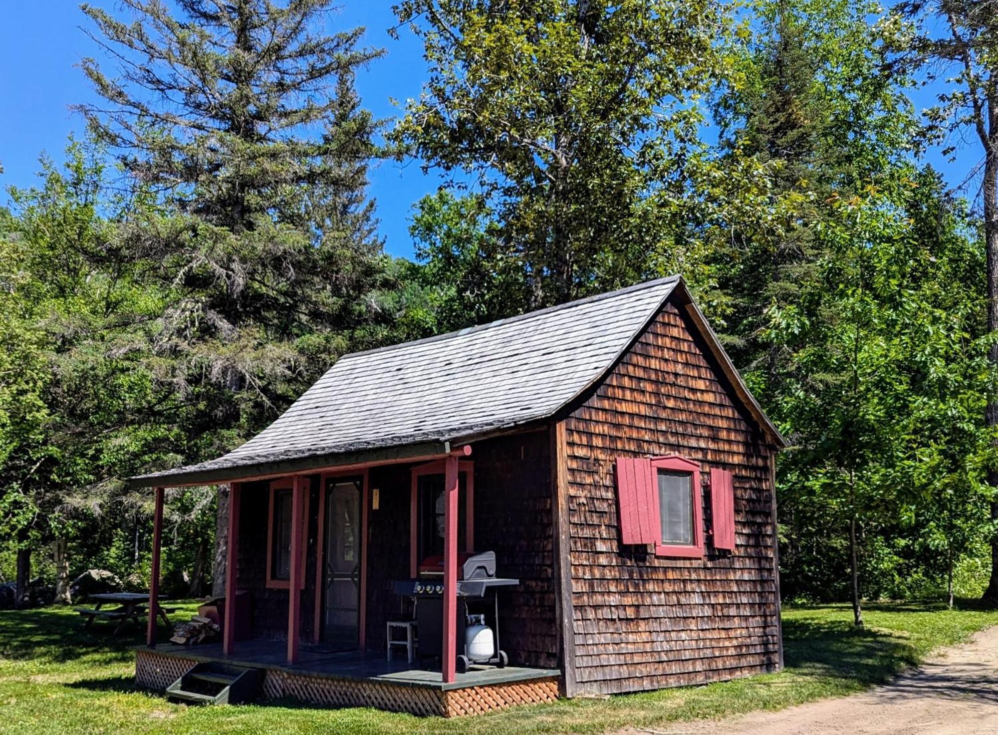 Riviere Petit Saguenay Villa Exteriör bild