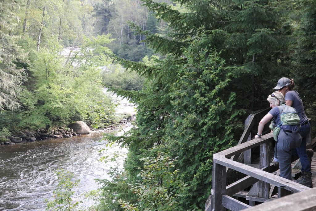 Riviere Petit Saguenay Villa Exteriör bild
